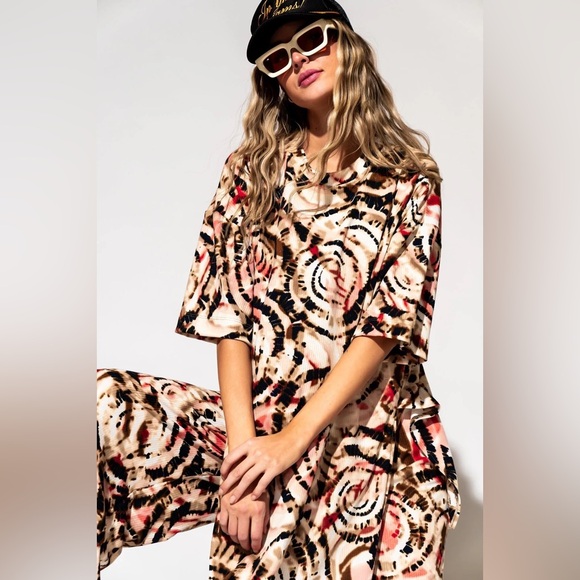 Dressed In LALA Leveled Up Ribbed Playsuit in Grungecore Tie Dye Size XL - Picture 2 of 15